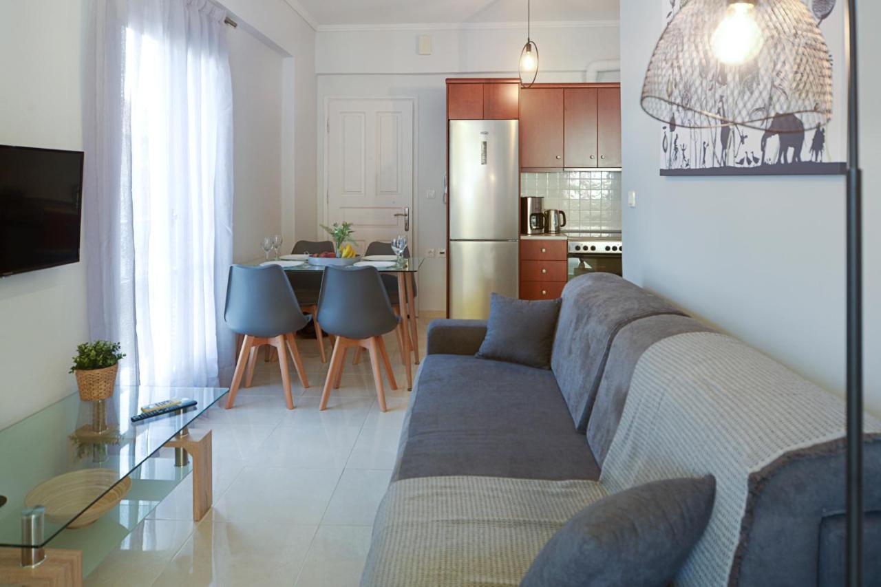 A Perfect Stay At The Historical Centre Of Kalamata Bagian luar foto